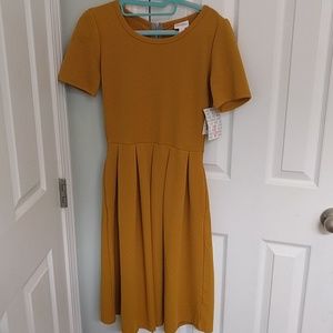 SALE! NWT solid mustard Lularoe Amelia